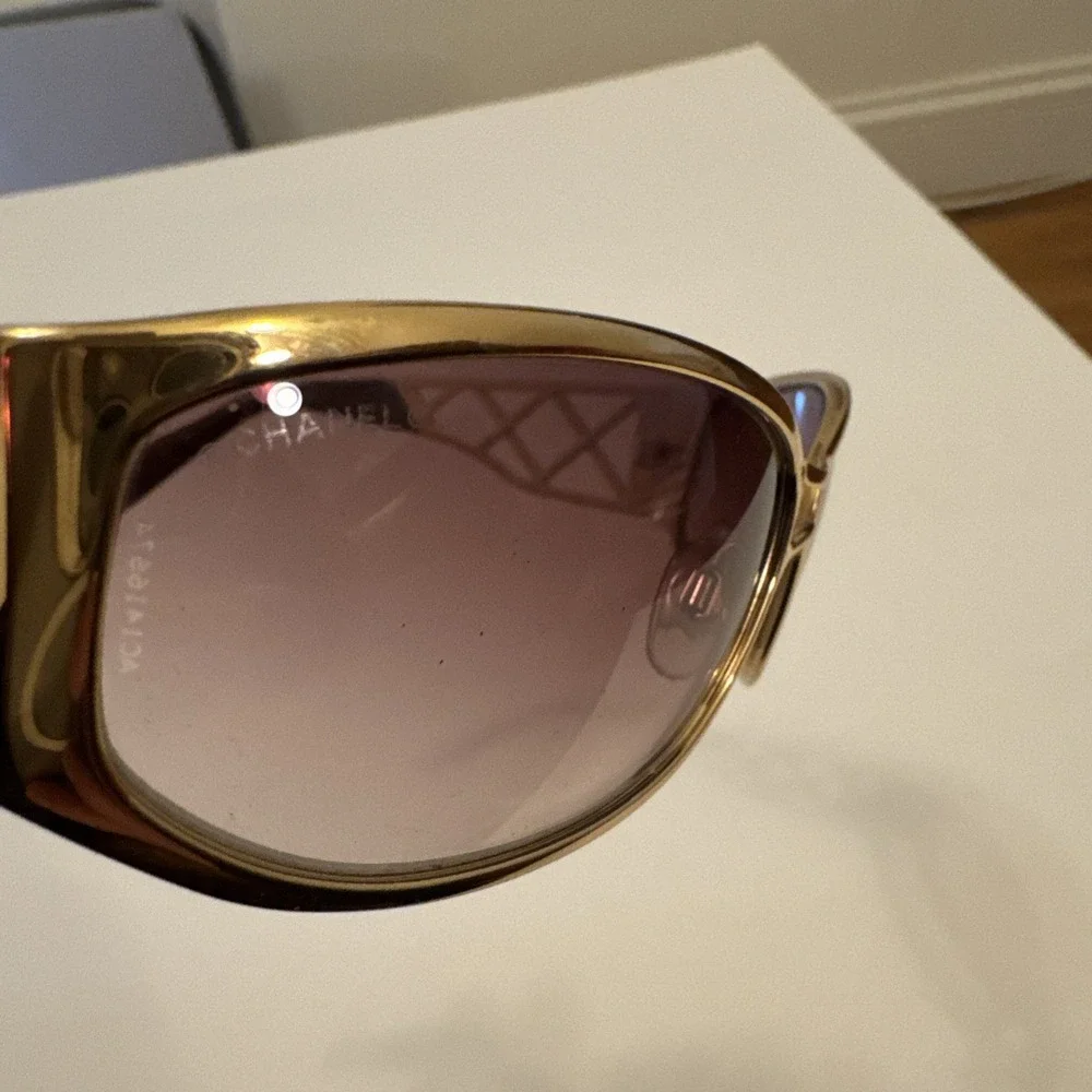 Chanel Polarized Sunglasses Woman Gold Vintage